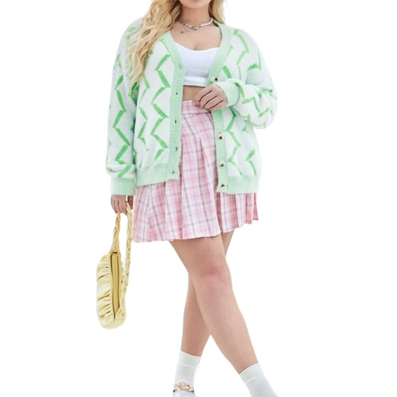 PLUS Pastel Stripe Cardigan - Picture 2 of 5